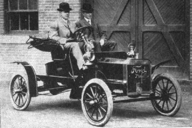 A Ford 'Model N' from 1906. facts about Henry Ford