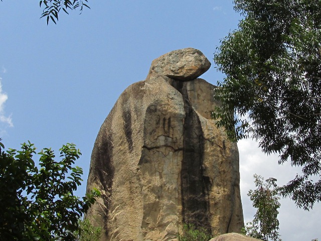 the crying stone in kenya