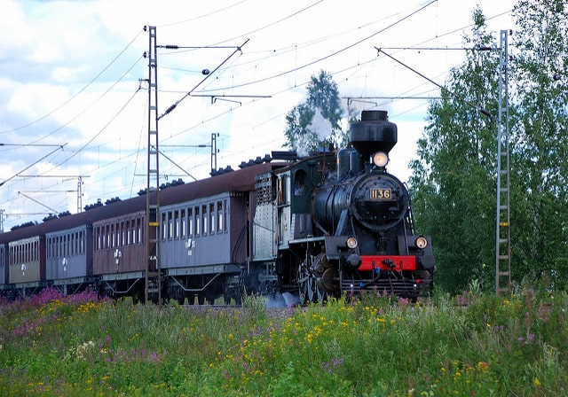 Finnish steam train brought out of retirement for two days to run a special service from Kouvola to the merip+ñiv+ñt (festival of the sea) in Kotka.