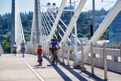 Tilikum Bridge over the Willamette River, Portland, Oregon.