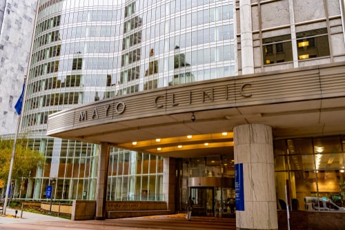 Entrance to the Mayo Clinic