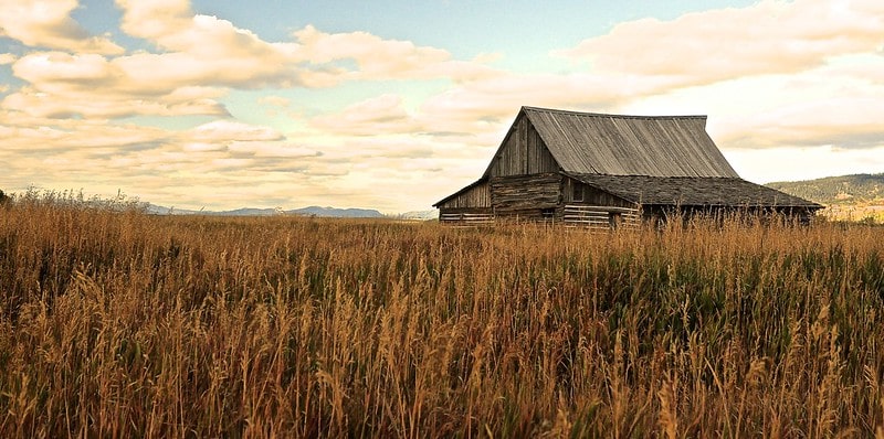 Located in Grand Teton National Park, USA, this is perhaps one of the most photographed barns in the USA.