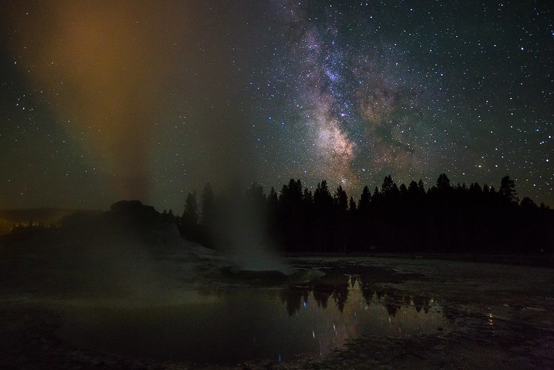 Night Sky at Yellowstone National Park. Yellowstone facts for kids