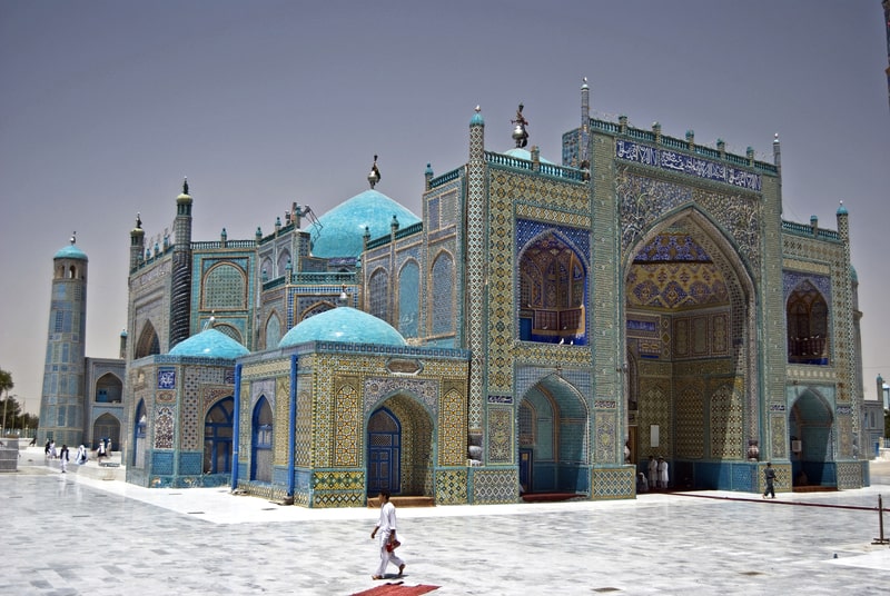 Blue Mosque Mazar-e-sharif. facts about Afghanistan