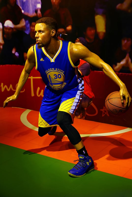 Stephen Curry's wax statue inmadame tussauds 